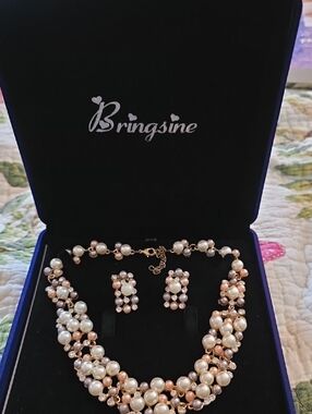 Rose Gold & White Pearl Cluster Necklace & Earring Set